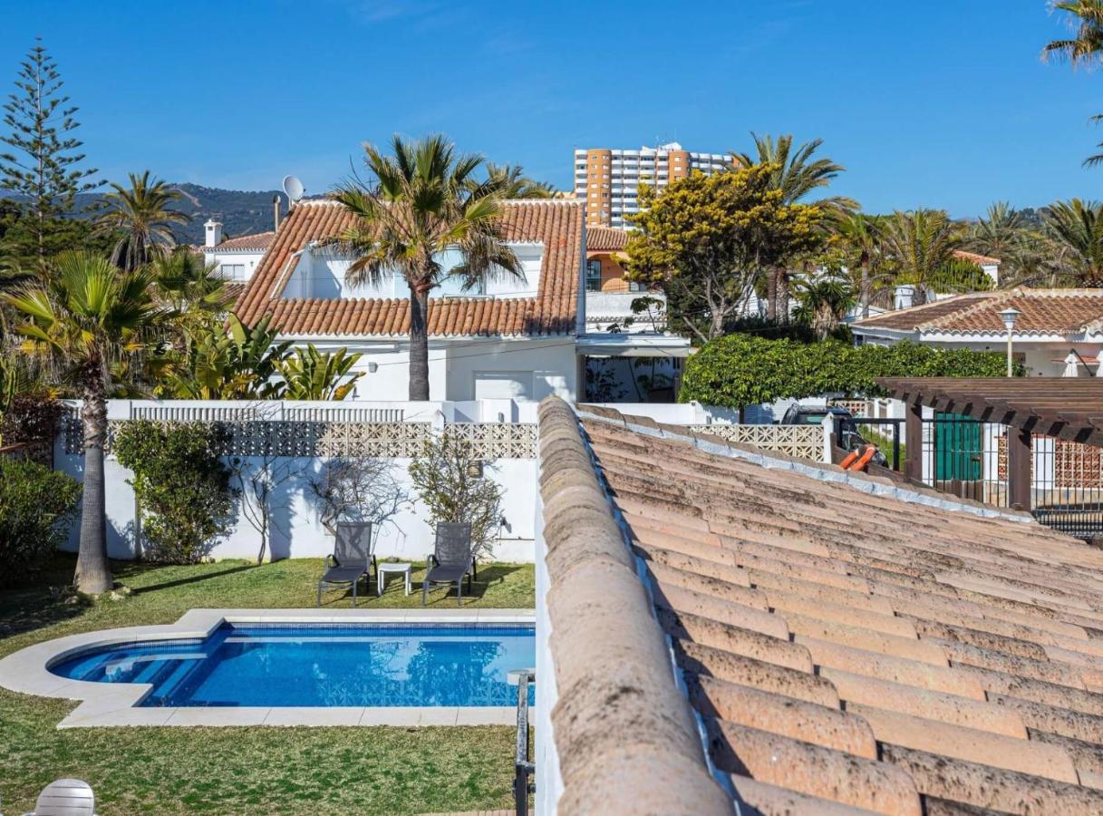 Charming Villa On The Seafront Marbella Buitenkant foto